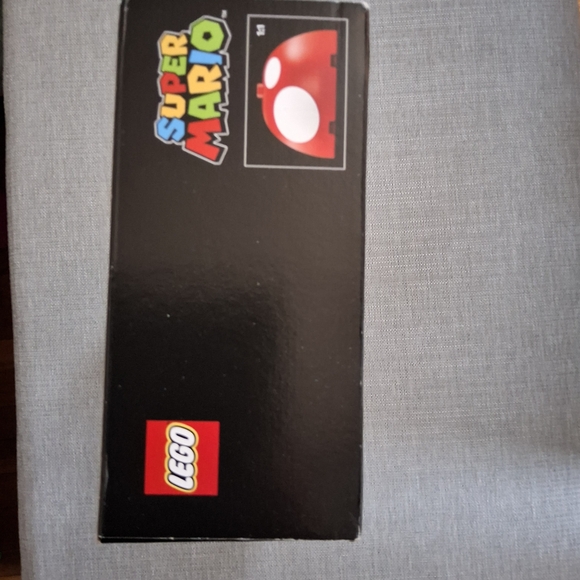 LEGO Super Mario Piranha Plant - Red, Green, White - Picture 7 of 10